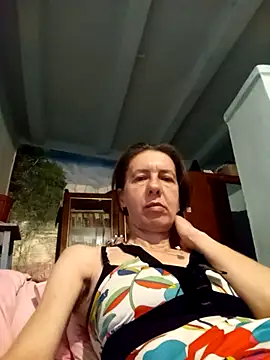 Tania9876 online show from April 18, 9:37 pm