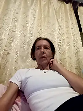 Snapshot of Tania9876 chatting on July 28, 8:52 pm Tania9876 online show from July 28, 8:52 pm
