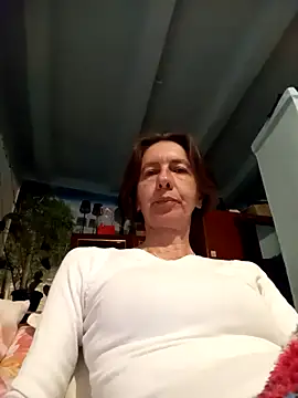 Tania9876 online show from May 18, 7:07 pm