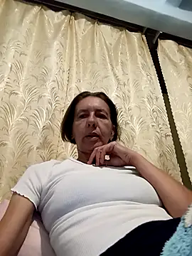 Snapshot of Tania9876 chatting on July 11, 7:36 pm Tania9876 online show from July 11, 7:36 pm
