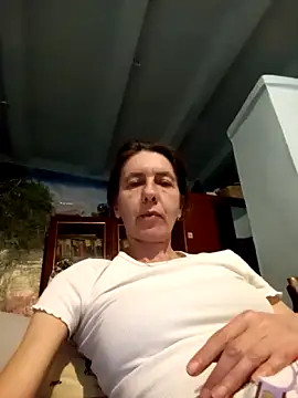Tania9876 online show from March 22, 6:42 pm