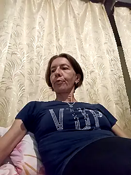 Snapshot of Tania9876 chatting on July 27, 7:10 pm Tania9876 online show from July 27, 7:10 pm