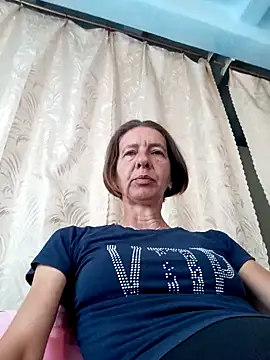 Snapshot of Tania9876 chatting on July 23, 7:27 am Tania9876 online show from July 23, 7:27 am