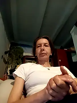 Tania9876 online show from May 7, 6:22 pm