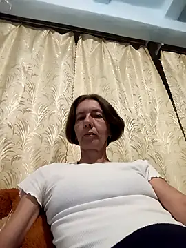 Snapshot of Tania9876 chatting on July 10, 7:25 pm Tania9876 online show from July 10, 7:25 pm