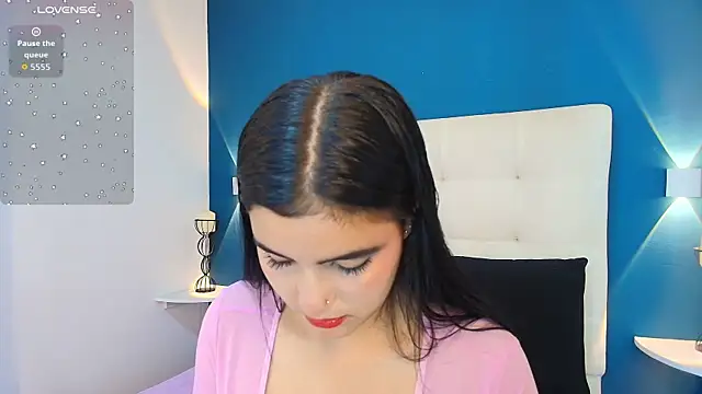 Snapshot of MiaaCarter_ chatting on June 10, 12:17 pm MiaaCarter online show from June 10, 12:17 pm