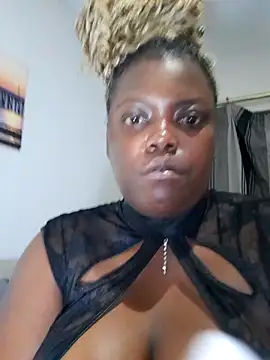Thickdarkbby online show from April 2, 9:21 pm
