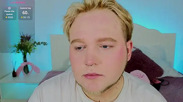 BlondeRebe online show from March 10, 3:54 am