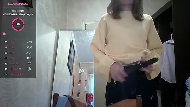 ElenoreHolguin online show from April 19, 3:24 pm