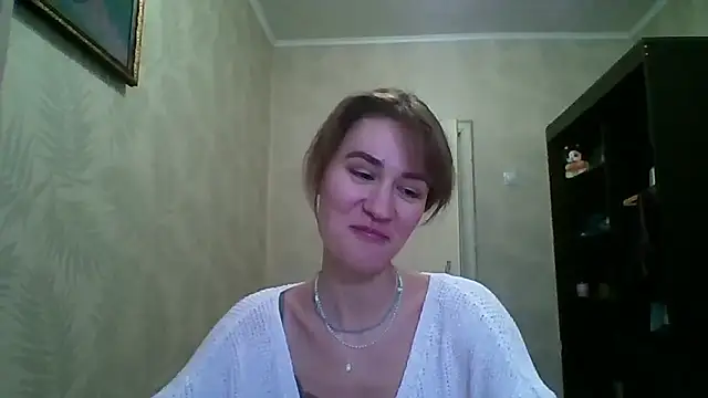 ElenoreHolguin online show from March 24, 1:44 pm