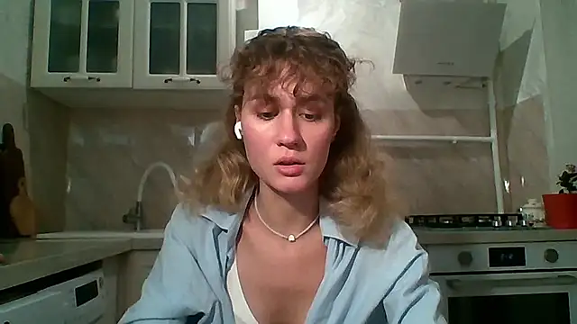 ElenoreHolguin online show from March 13, 6:13 pm