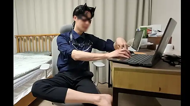 playxh11 online show from May 9, 1:58 pm
