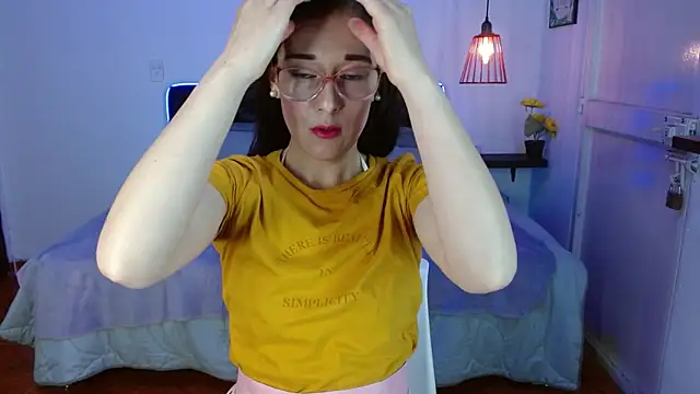 Mylu xx online show from April 24, 1:24 pm