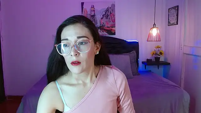 Mylu xx online show from April 19, 1:23 pm