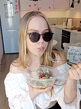 LittleForestELF2 online show from March 20, 12:28 pm