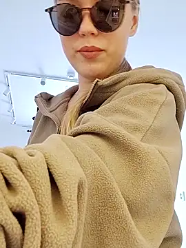 LittleForestELF2 online show from March 10, 10:08 am