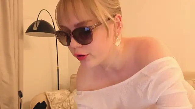 LittleForestELF2 online show from May 14, 6:27 pm