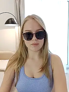 LittleForestELF2 online show from March 11, 11:26 am