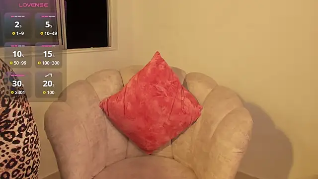 Aishs bigass online show from March 25, 6:46 am