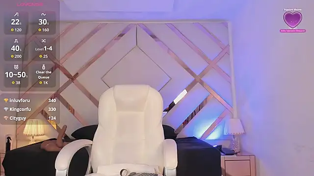 Noa butterfly  online show from March 23, 11:32 am