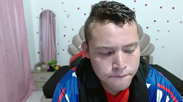sven fox723 online show from May 17, 1:11 pm