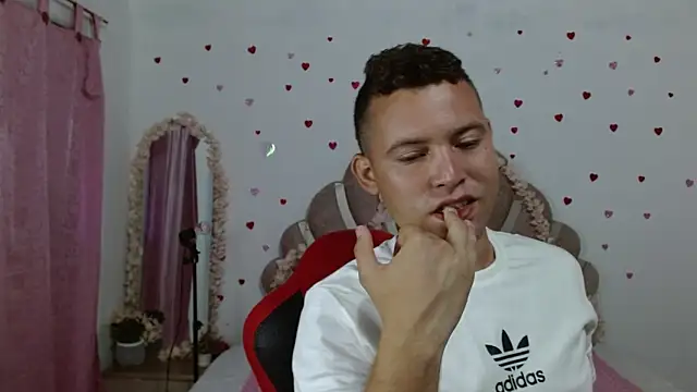 sven fox723 online show from June 1, 12:49 pm