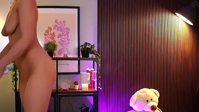 Lena Laurent online show from July 28, 3:21 pm