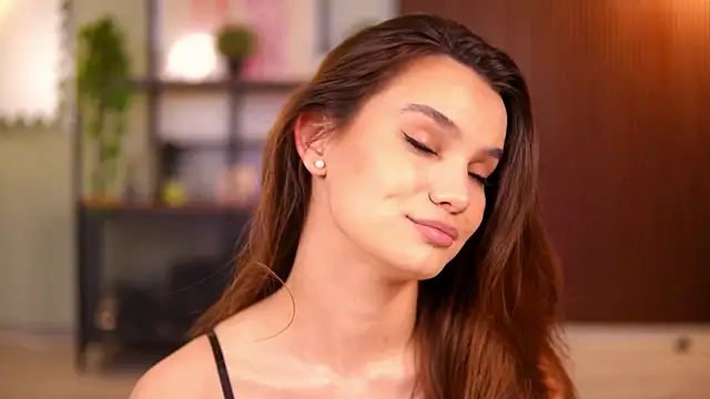 Lena Laurent online show from April 25, 9:12 am