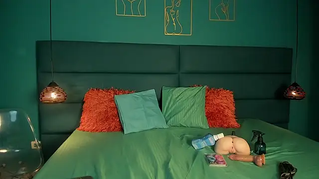 willturneer online show from March 30, 12:01 am