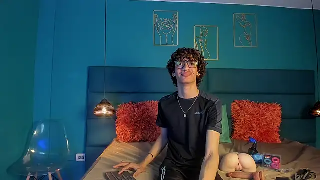 willturneer online show from March 27, 3:59 am