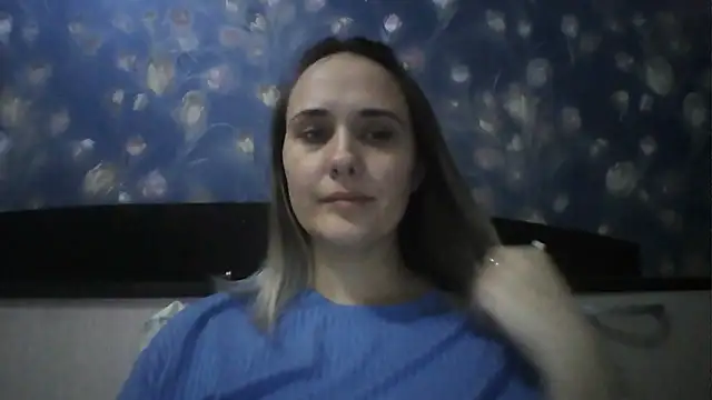 Alisa07qw online show from March 18, 1:02 pm