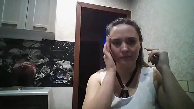 Alisa07qw online show from March 28, 4:30 pm