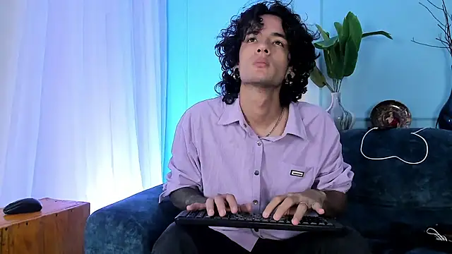 Skinny Mac online show from April 19, 1:23 pm