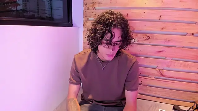 Skinny Mac online show from April 22, 12:45 pm