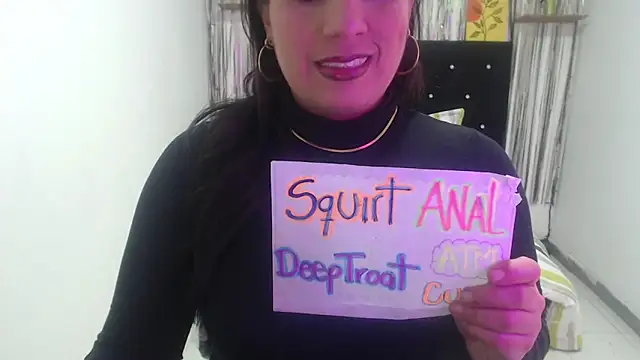 Scarlethorny69 online show from April 23, 1:35 pm