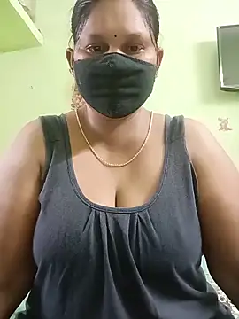 Snapshot of telugutanuja_ chatting on June 20, 1:10 am telugutanuja online show from June 20, 1:10 am