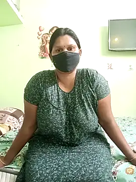 Snapshot of telugutanuja_ chatting on June 6, 6:35 pm telugutanuja online show from June 6, 6:35 pm
