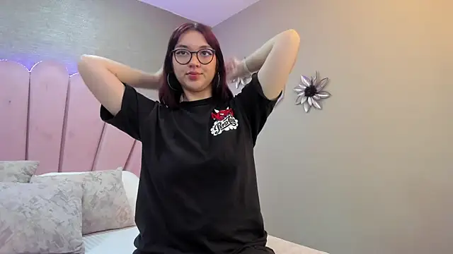 LilithBluum online show from March 14, 12:00 pm