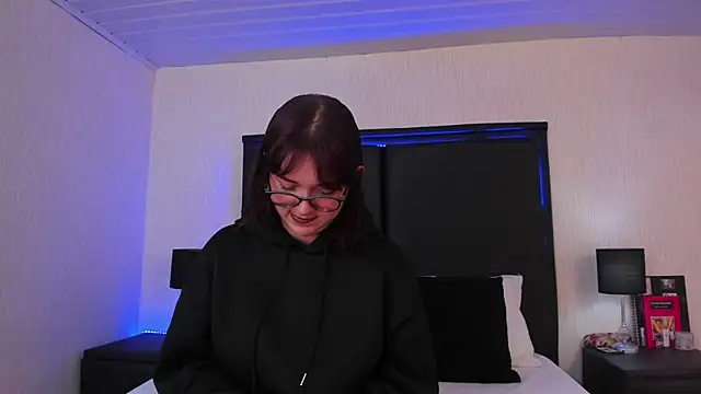 LilithBluum online show from March 24, 11:32 am