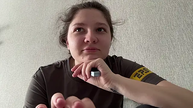 Emmiebutwihu online show from April 29, 12:04 am