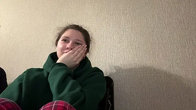 Emmiebutwihu online show from April 10, 9:27 am