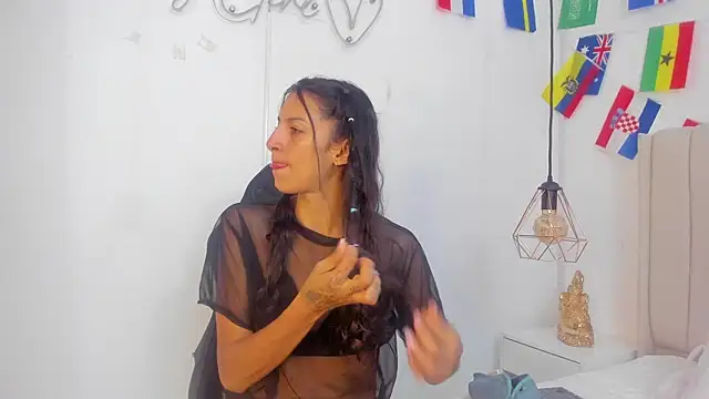 Snapshot of Abril_Castroo chatting on July 17, 12:02 pm Abril Castroo online show from July 17, 12:02 pm
