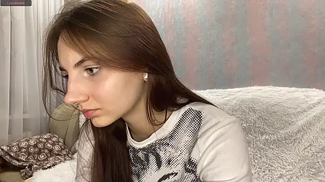 AlisaBloom online show from April 10, 4:03 pm