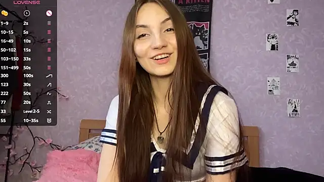 Snapshot of AlisaBloom chatting on July 13, 2:05 pm AlisaBloom online show from July 13, 2:05 pm