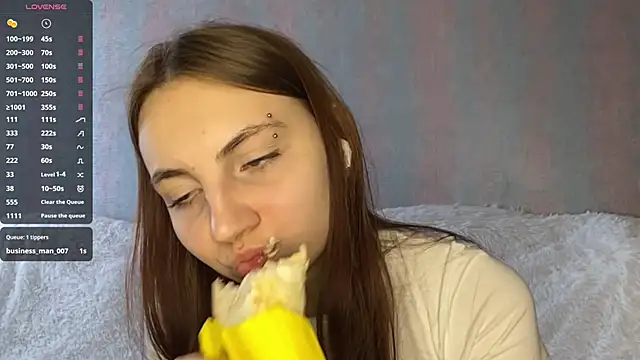 AlisaBloom online show from April 13, 10:08 am