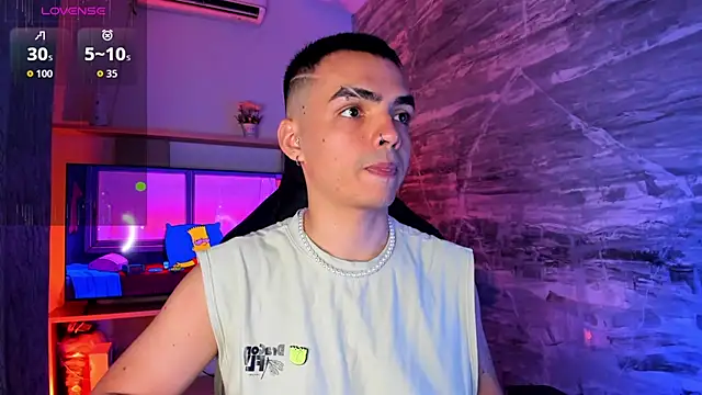 NicoKinggs  online show from April 10, 1:07 pm