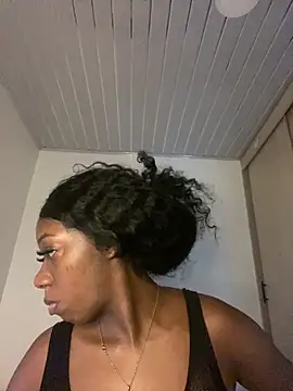 GaiaFiore online show from March 30, 9:22 am