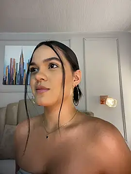 Bella-Ferrer online show from April 28, 6:23 pm