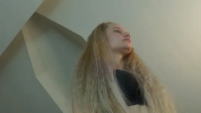 Snapshot of IceBlueBabe chatting on June 2, 7:47 pm IceBlueBabe online show from June 2, 7:47 pm
