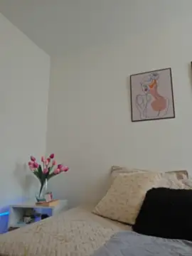 Victoria Evanss online show from May 10, 4:42 pm